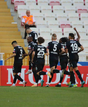 Trendyol Süper Li̇g: Si̇vasspor: 1 - Gazi̇antep Fk: 1 (İlk Yarı)