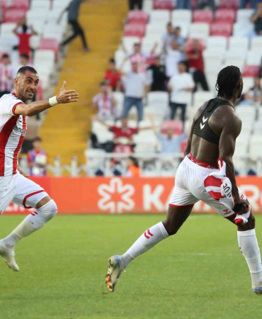 Trendyol Süper Li̇g: Si̇vasspor: 3 - Gazi̇antep Fk: 2 (Maç Sonucu)