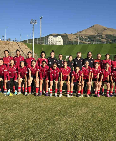 U15 Kız Mi̇llî Takımının Erzurum Kampı Başladı