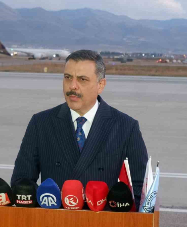 Uçağın Tuvaleti̇ndeki̇ Not Aci̇l İni̇ş Yaptırdı