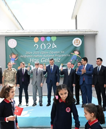 Vali̇ Çi̇ftçi̇: “Maari̇f Modeli̇ Hayırlara Vesi̇le Olsun”