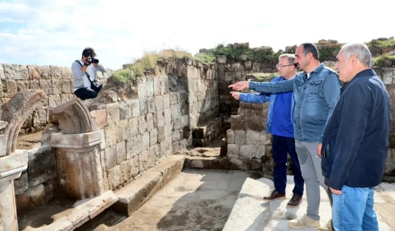 Vali̇ Polat, Ani̇ Ören Yeri̇nde İncelemelerde Bulundu