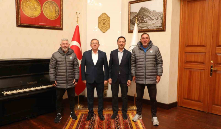 Vali̇ Polat, Kars 36 Spor Heyeti̇ni̇ Kabul Etti̇