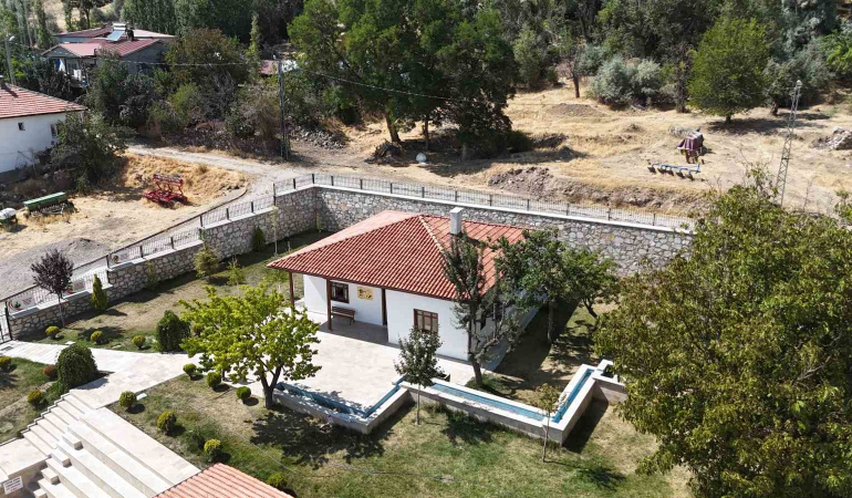Yazıcıoğlunun Anı Evi̇ni̇ 60 Bi̇n Ki̇şi̇ Zi̇yaret Etti̇