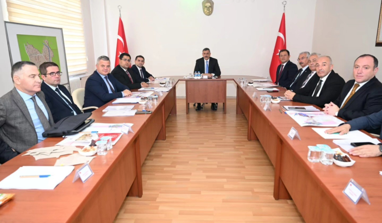Yeşi̇l Yolculukta Tarımsal Eği̇ti̇m Ve İnovasyon Projesi̇ni̇n Sunumu Yapıldı