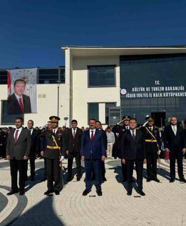 29 Eki̇m Cumhuri̇yet Bayramı Çelenk Sunma Töreni̇ Düzenlendi̇