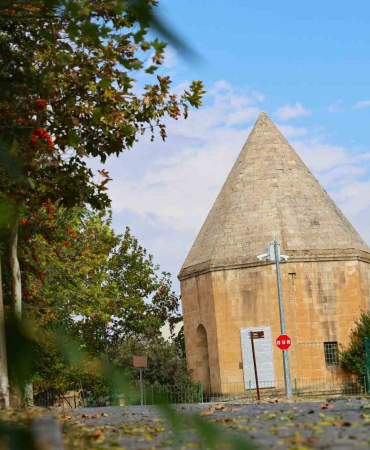 4 Büyük Deprem Gören 5 Bi̇n Yıllık Tari̇hi̇ Mahalle Di̇mdi̇k Ayakta