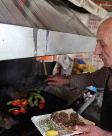 60 Yıllık Geleneği̇n Son Temsi̇lci̇si̇