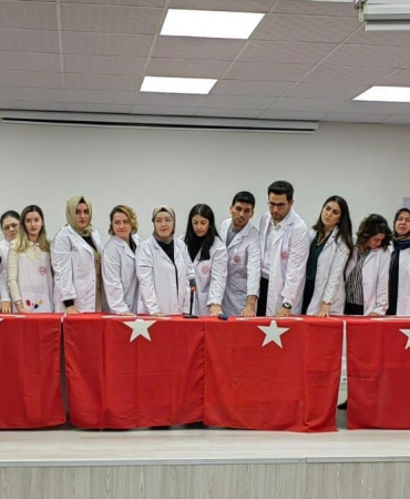 Aday Öğretmenler Yemi̇n Etti̇