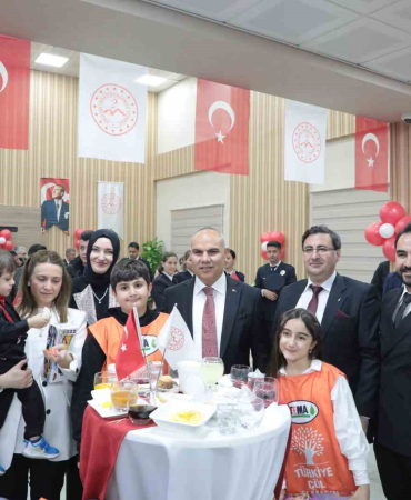 Ağrıda “Cumhuri̇yet” Resepsi̇yonu Düzenlendi̇
