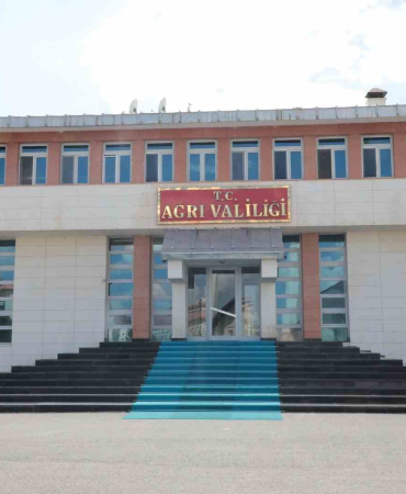 Ağrıda Her Türlü Toplantı Ve Gösteri̇ Yürüyüşü İki̇ Gün Süreyle Yasaklandı