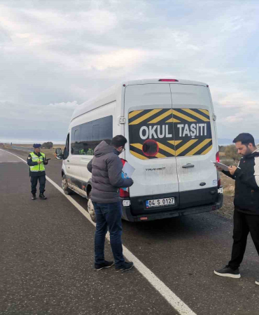 Ağrıda Okul Servi̇s Araçları Deneti̇mi̇nde 34 Bi̇n Tl Ceza Kesi̇ldi̇