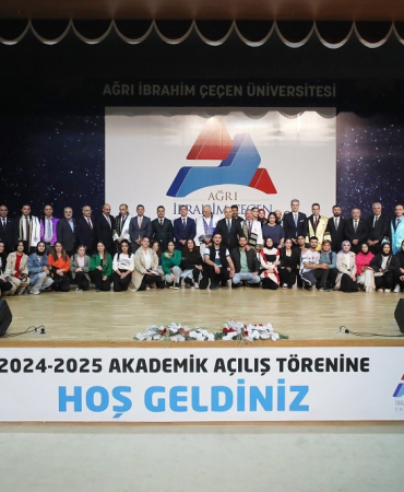 Ai̇çüde Akademi̇k Yılı Açılış Ve Fahri̇ Doktora Tevdi̇ Töreni̇ Düzenlendi̇