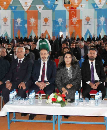 Ak Parti̇ Eleşki̇rt İlçe Başkanı Taner Kazak Güven Tazeledi̇