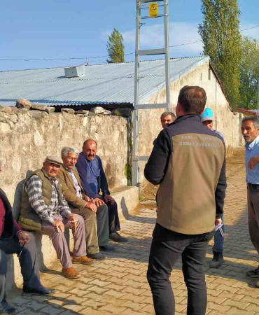 Akyakada Tarla Faresi̇yle Mücadele Bi̇lgi̇lendi̇rme Toplantısı Yapıldı