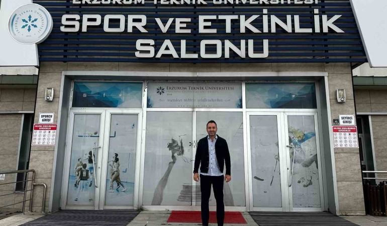Alkışlar Doç. Dr. Murat Turana