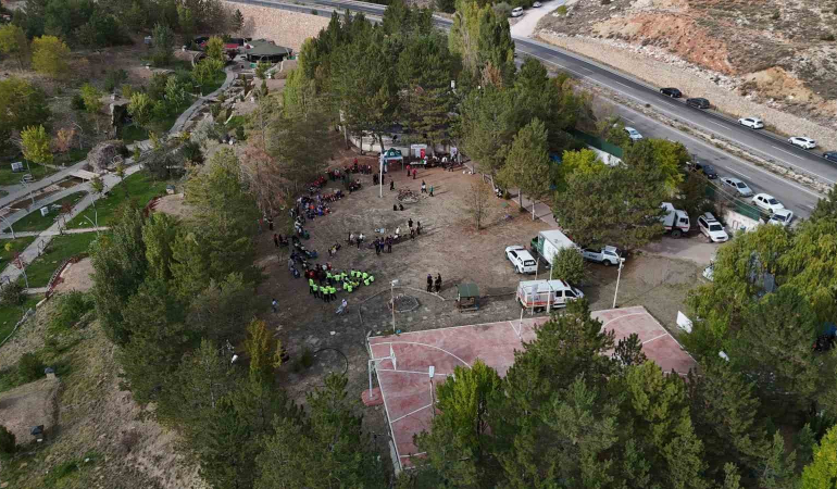 Arama Kurtarma Gönüllüleri̇ Bu Sefer Kampta Buluştu
