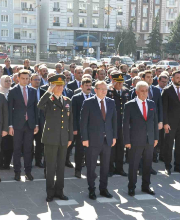 Atatürkün Karsa Geli̇şi̇ni̇n 100Üncü Yılı Kutlandı