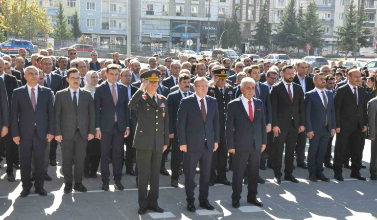 Atatürkün Karsa Geli̇şi̇ni̇n 100Üncü Yılı Kutlandı
