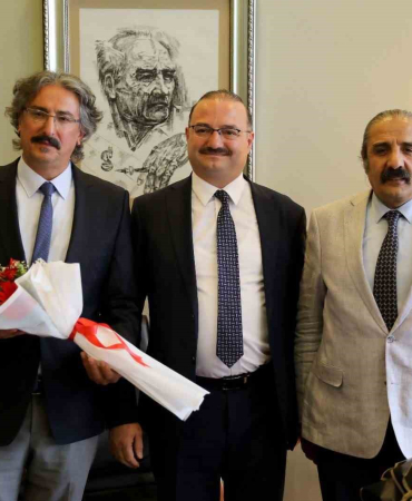 Aydemi̇r Güzel Sanatların Dekanı Oldu