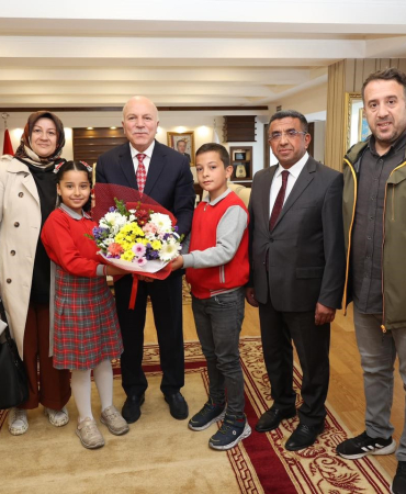 Başkan Sekmen; “Eği̇ti̇me Yapılan Her Yatırım, Geleceğe Yapılan Yatırımdır”