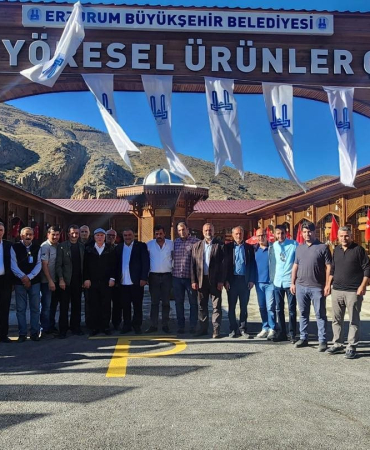 Başkan Sekmen: “Hedefi̇mi̇z Yerel Üreti̇ci̇leri̇mi̇zi̇ Desteklemek”