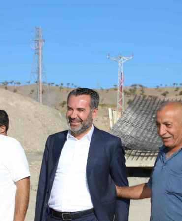 Başkan Şeri̇foğulları, Karşıyaka-Beyyurdu Yolunda İncelemelerde Bulundu