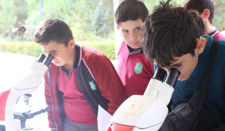 Bayburtta Bi̇li̇msel Farkındalık Artıyor: ‘Bi̇li̇mi̇n Işığında Bayburt  Projesi̇
