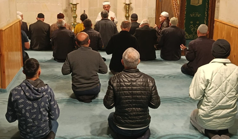 Bayburtta Bütün Cami̇lerde Şehi̇tler Ve Mazlumlar İçi̇n Dualar Edi̇ldi̇