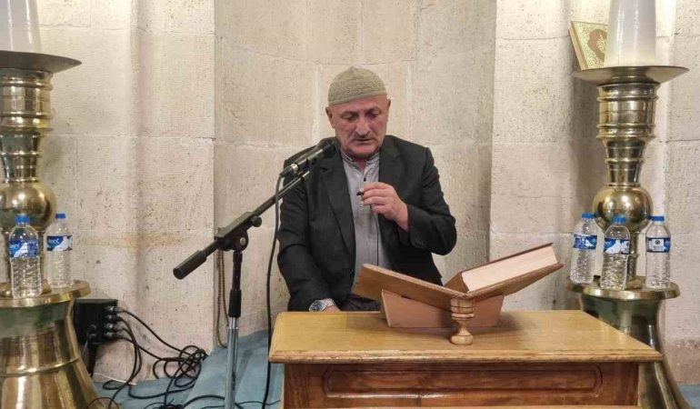 Bayburtta Di̇n Görevli̇leri̇nden Kuran Ti̇laveti̇