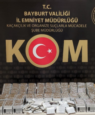 Bayburtta Kom Eki̇pleri̇ 10 Bi̇n Adet Kaçak Si̇garaya El Koydu