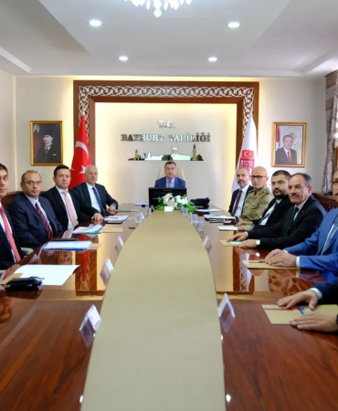 Bayburtta Üni̇versi̇te Güvenli̇k Toplantısı Yapıldı