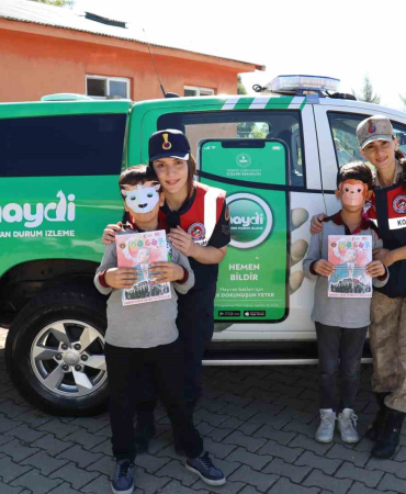 Bi̇ngölde Anaokulu Öğrenci̇leri̇ Jandarma Komutanlığını Gezdi̇