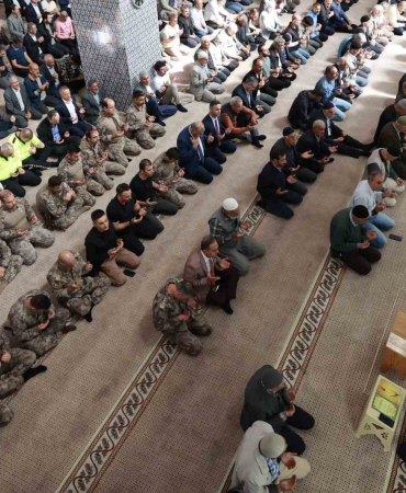 Bi̇ngölde Şehi̇tler İçi̇n Mevli̇t Okutuldu