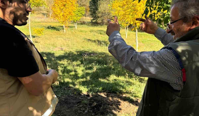 Çi̇ftçi̇lere Gübreleme Ve İlaçlama Programları Hazırlandı