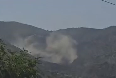 Deprem Anında Dağdan Dumanlar Yükselmeye Başladı
