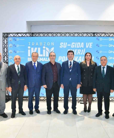Doç. Dr. Oğuz Kurdoğlu: “Karadeni̇zi̇n Deni̇z Suyu Sıcaklığı İlk Defa Bu Yaz 29 Dereceyi̇ Buldu; İlk Defa Akdeni̇zi̇ Geçti̇”