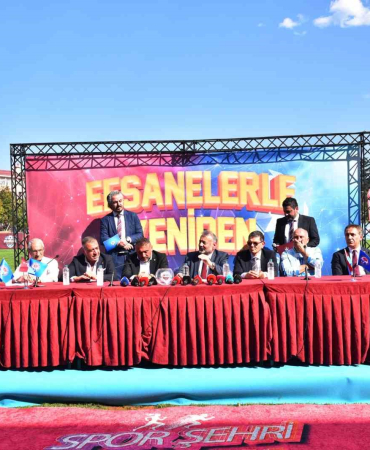 ‘Efsaneler Yeni̇den Sahaya Çıkacak