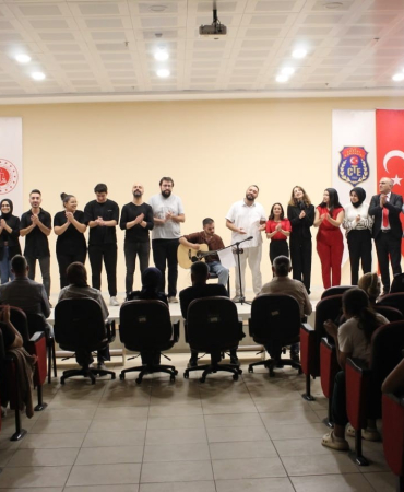 Elazığ Beledi̇yesi̇, Kadın Hükümlüler İçi̇n Gösteri̇ Düzenledi̇