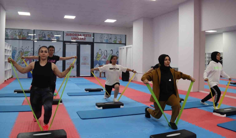 Elazığda 12 Ay Boyunca Hareketli̇li̇ğe Devam