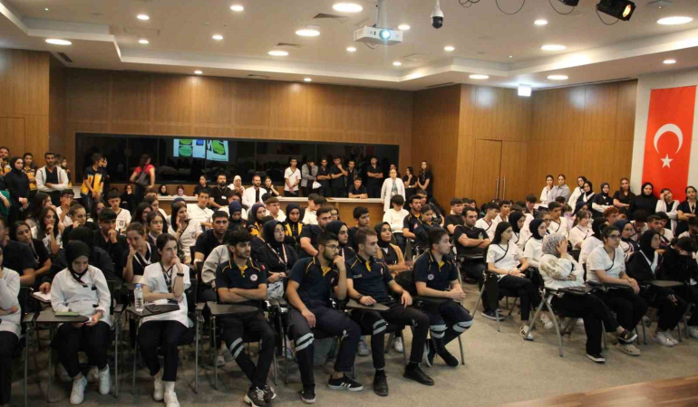Elazığda Kesi̇ci̇ Alet Yaralanmalarına Yöneli̇k Eği̇ti̇m
