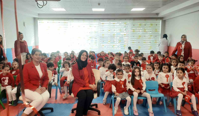 Elazığda Mi̇ni̇kleri̇n 29 Eki̇m Coşkusu