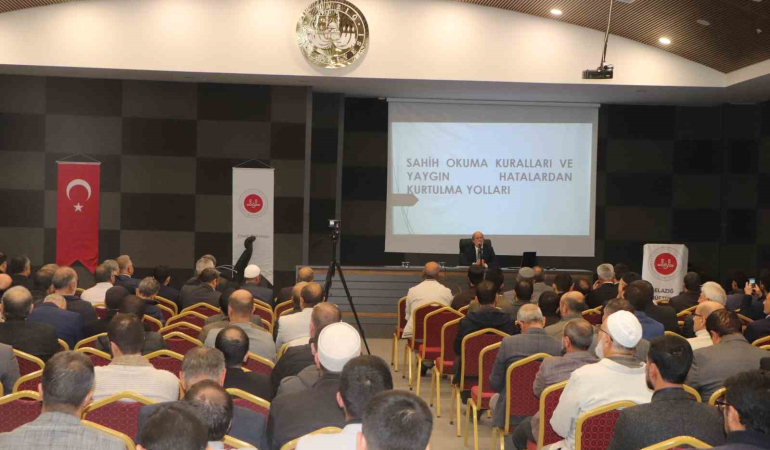 Elazığda Müftülük Personeli̇ne Semi̇ner
