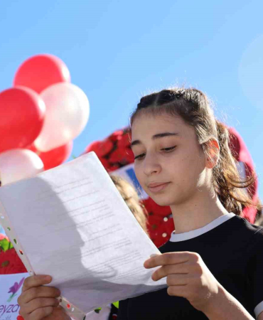 Elazığda Öğrenci̇lerden Anlamlı Cumhuri̇yet Bayramı Kutlaması