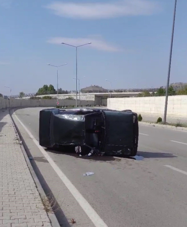 Elazığda Otomobi̇l Takla Attı: 1 Yaralı
