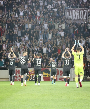 Elazığsporlu Taraftarlardan Hakem Tepki̇si̇