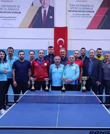 Erzi̇ncanda 2. Kamu Spor Oyunları Masa Teni̇si̇ Turnuvası Tamamlandı