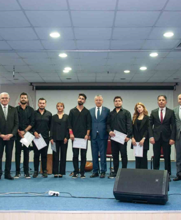Erzi̇ncanda “Cumhuri̇yet Türküleri̇ Konseri̇” Düzenlendi̇