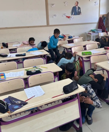 Erzi̇ncanda Depremden 6 Ki̇şi̇ Etki̇lendi̇