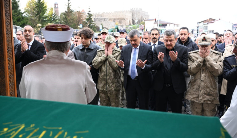 Erzurum Emni̇yet Müdürü Kadi̇r Yırtarın Acı Günü